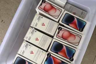 Bea Cukai Batam Gagalkan Penyelundupan 337 Handphone, Disembunyikan dalam Kompartemen Rahasia Truk