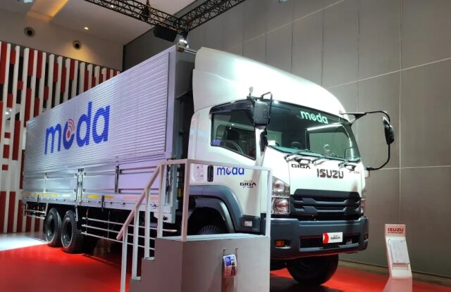 Kolaborasi Isuzu dan MODA Hadirkan GIGA FVM di GIICOMVEC 2026, Dorong Solusi Logistik Lebih Efisien