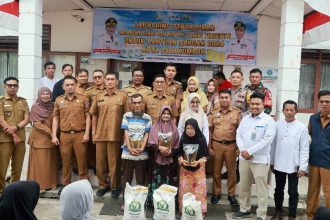 Pemko Payakumbuh Salurkan 272 Ton Beras dan 54 Ribu Liter Minyak, 13.628 KK Terima Manfaat