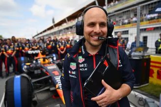 Kepindahan Lambiase ke McLaren masuk akal - tetapi Red Bull menghadapi kekosongan besar lainnya yang perlu diisi